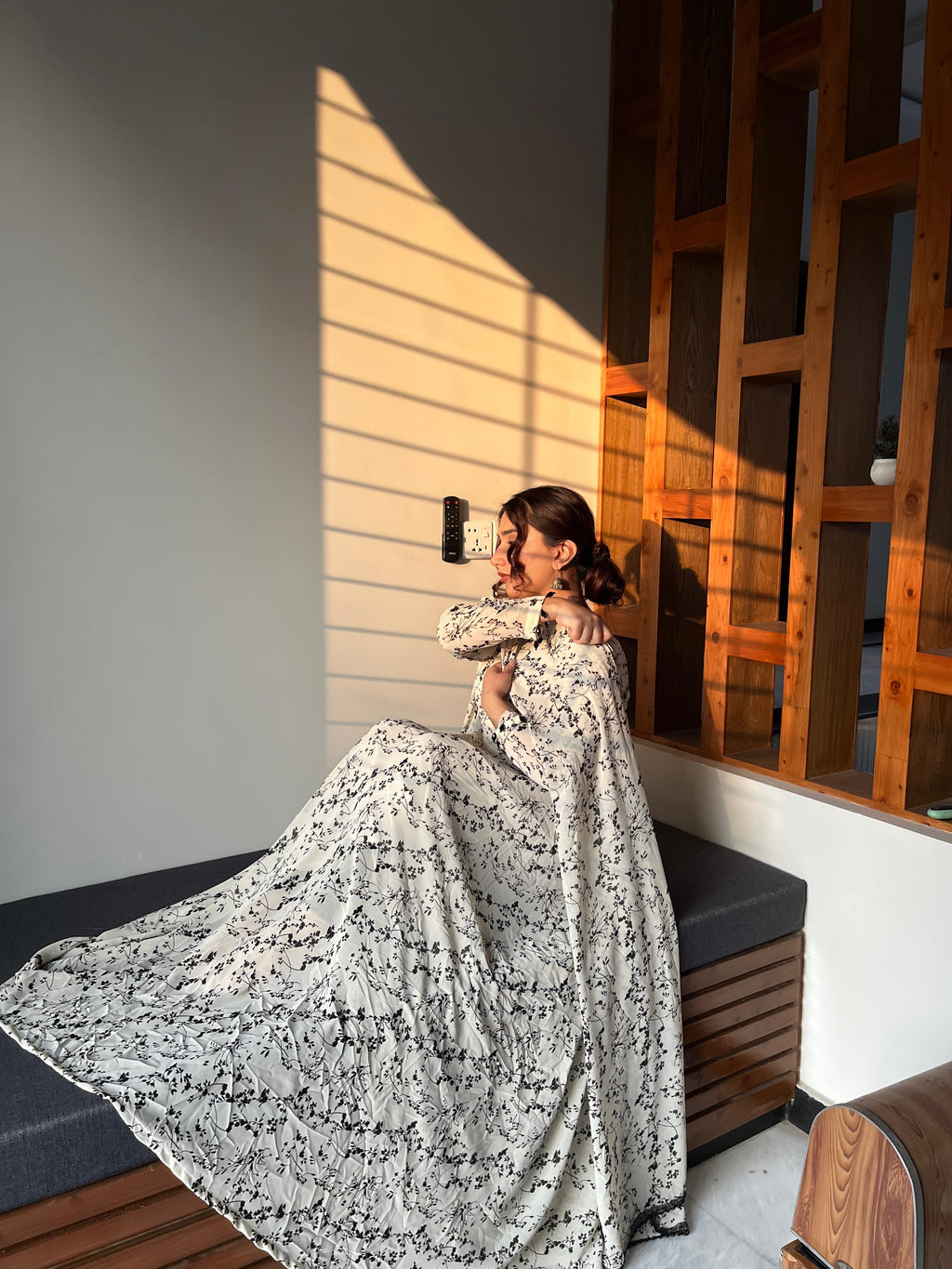 Ivory Whisper – Premium Flowy Floral Maxi Set